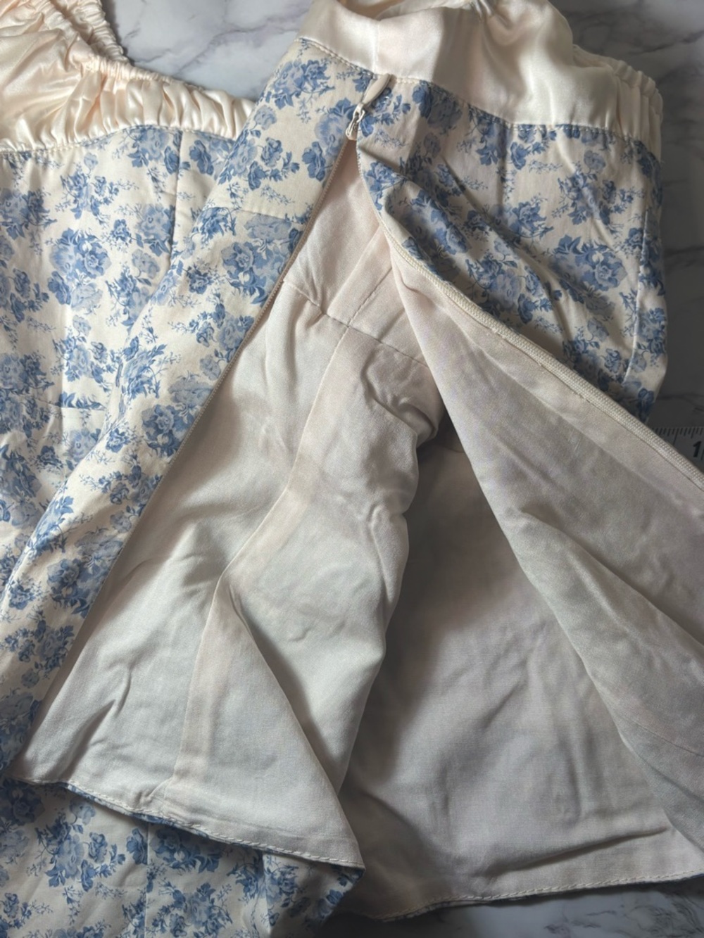 Astr The Label Floral Square Neck Tank Top in Cream & Blue - Picture 5 of 12